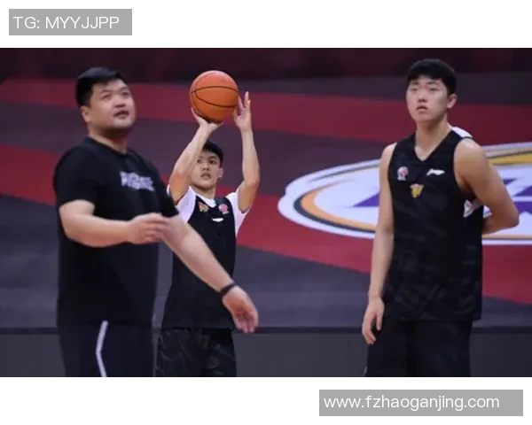 湖人队与热火队G3激战正酣谁能在总决赛中占得先机