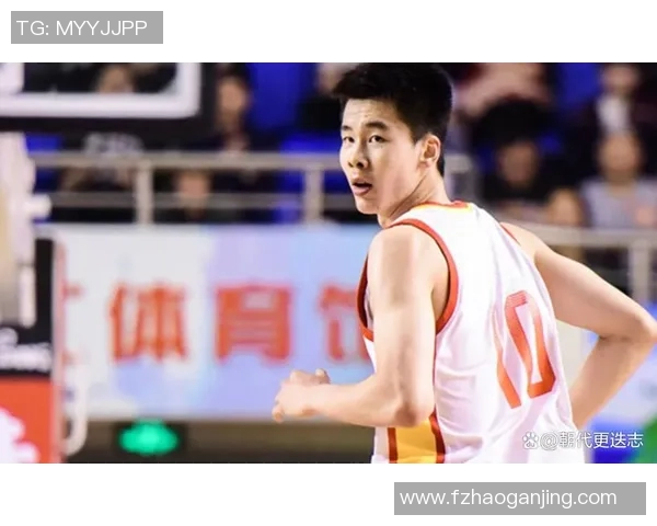 郭昊文：从青涩少年到篮球场上的璀璨明星之路