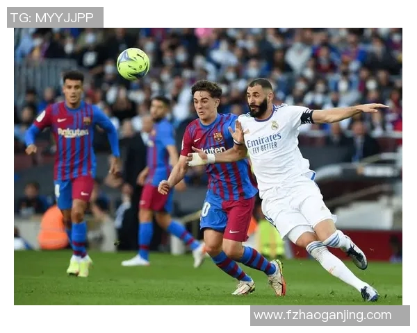 马模与皇马的巅峰对决解析:战术较量与球员表现的全面分析 马模与皇马的巅峰对决解析:战术较量与球员表现的全面分析